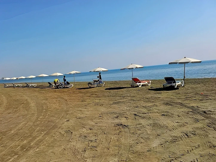 Larnaka'daki Köpek Plajı